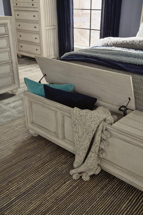 Flexsteel Wynwood Harmony California King Panel Storage Bed in White Wood