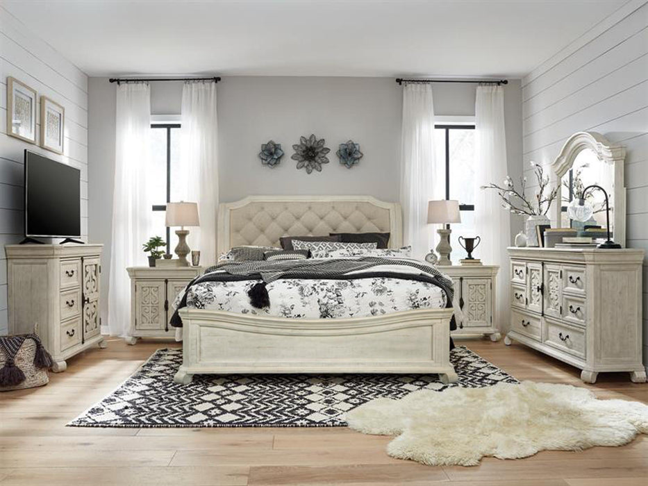 Magnussen Furniture Bronwyn Queen Sleigh Bed with Shaped Footboard in Alabaster